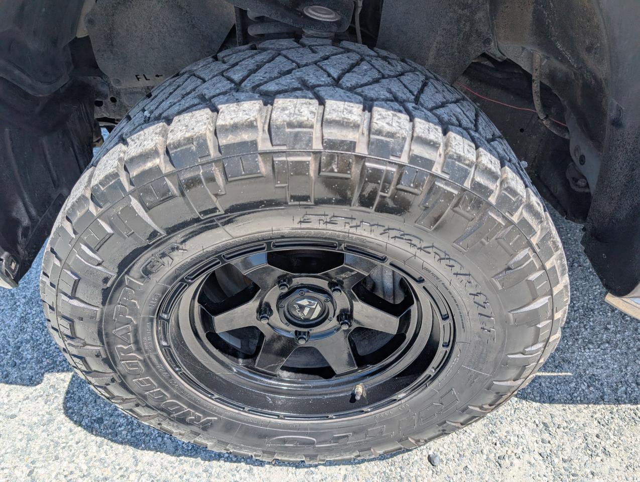 Used 2013 Toyota Tundra 4x4 Double Cab w/ Tow Pkg image 12