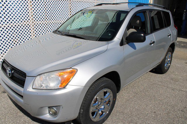 Used 2012 Toyota RAV4 FWD w/ Value Pkg image 2