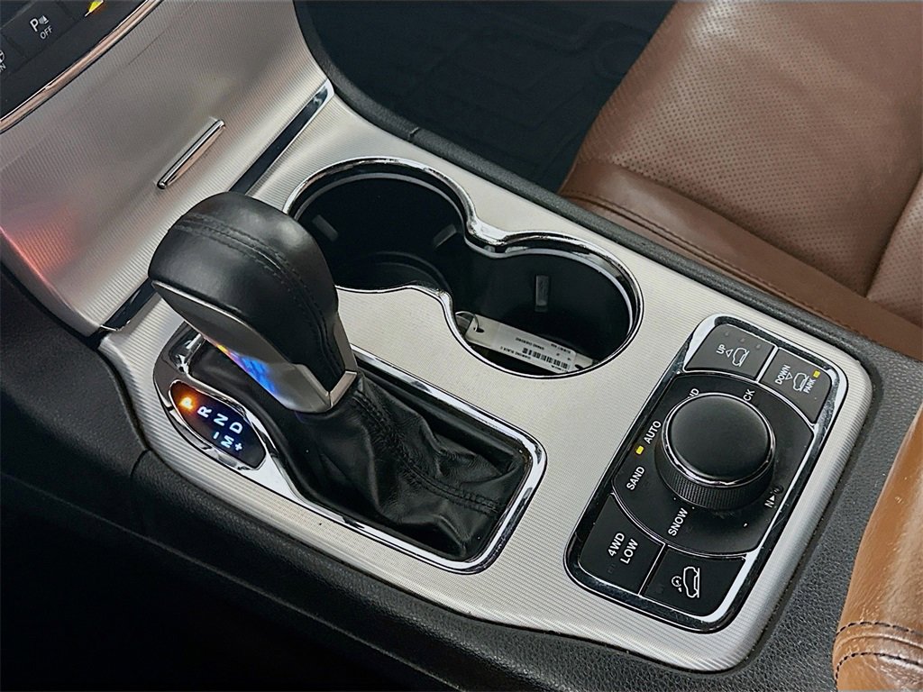 Used 2018 Jeep Grand Cherokee Summit w/ Platinum Series Group image 16