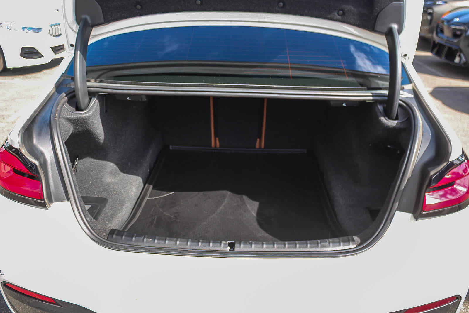 Certified 2022 BMW 530i w/ M Sport Package image 25