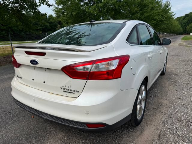 Used 2014 Ford Focus Titanium FWD image 4