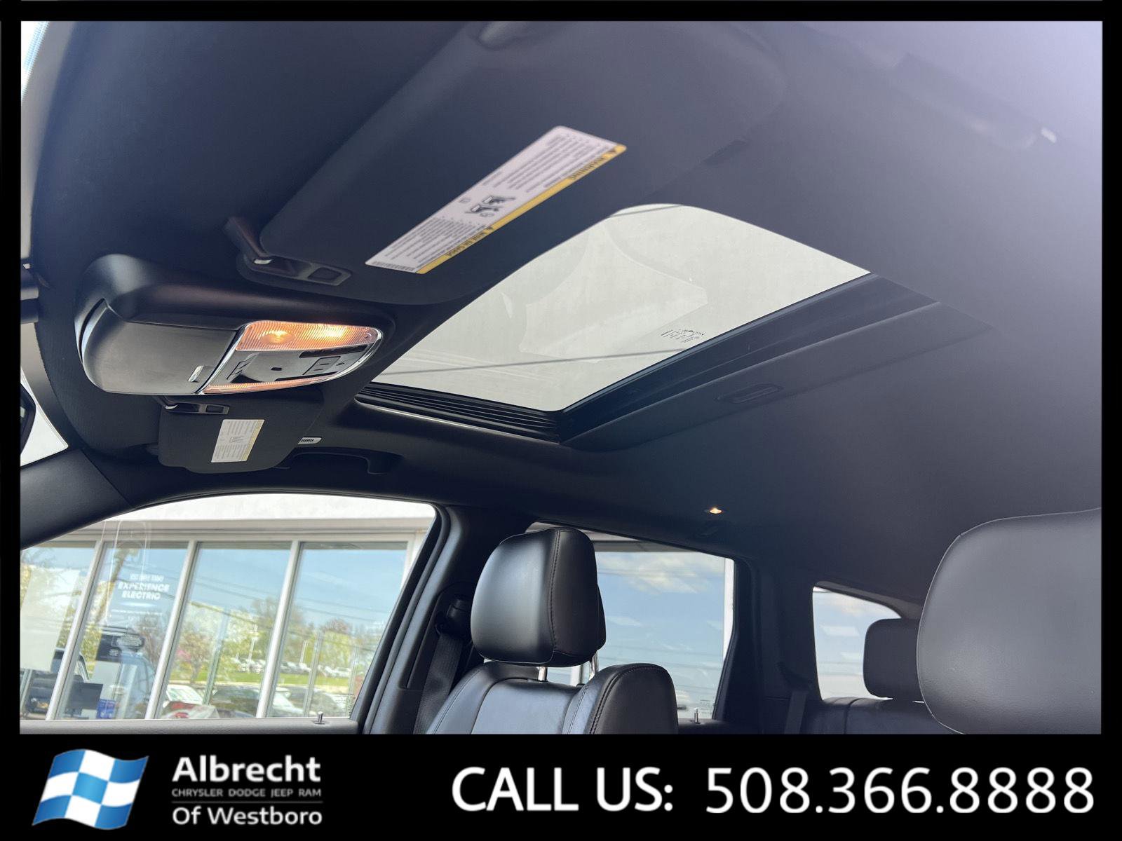Used 2018 Jeep Grand Cherokee Limited AWD/4WD image 30