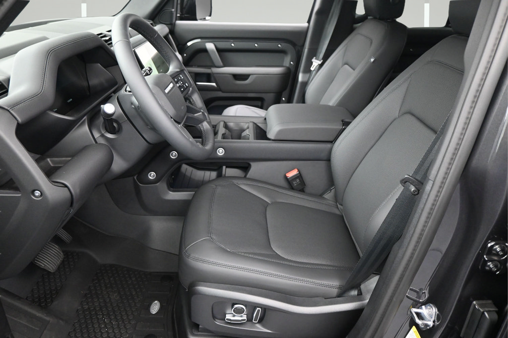New 2026 Land Rover Defender 130 Outbound AWD/4WD image 4