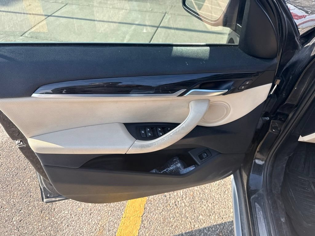 Used 2018 BMW X1 xDrive28i AWD/4WD image 11