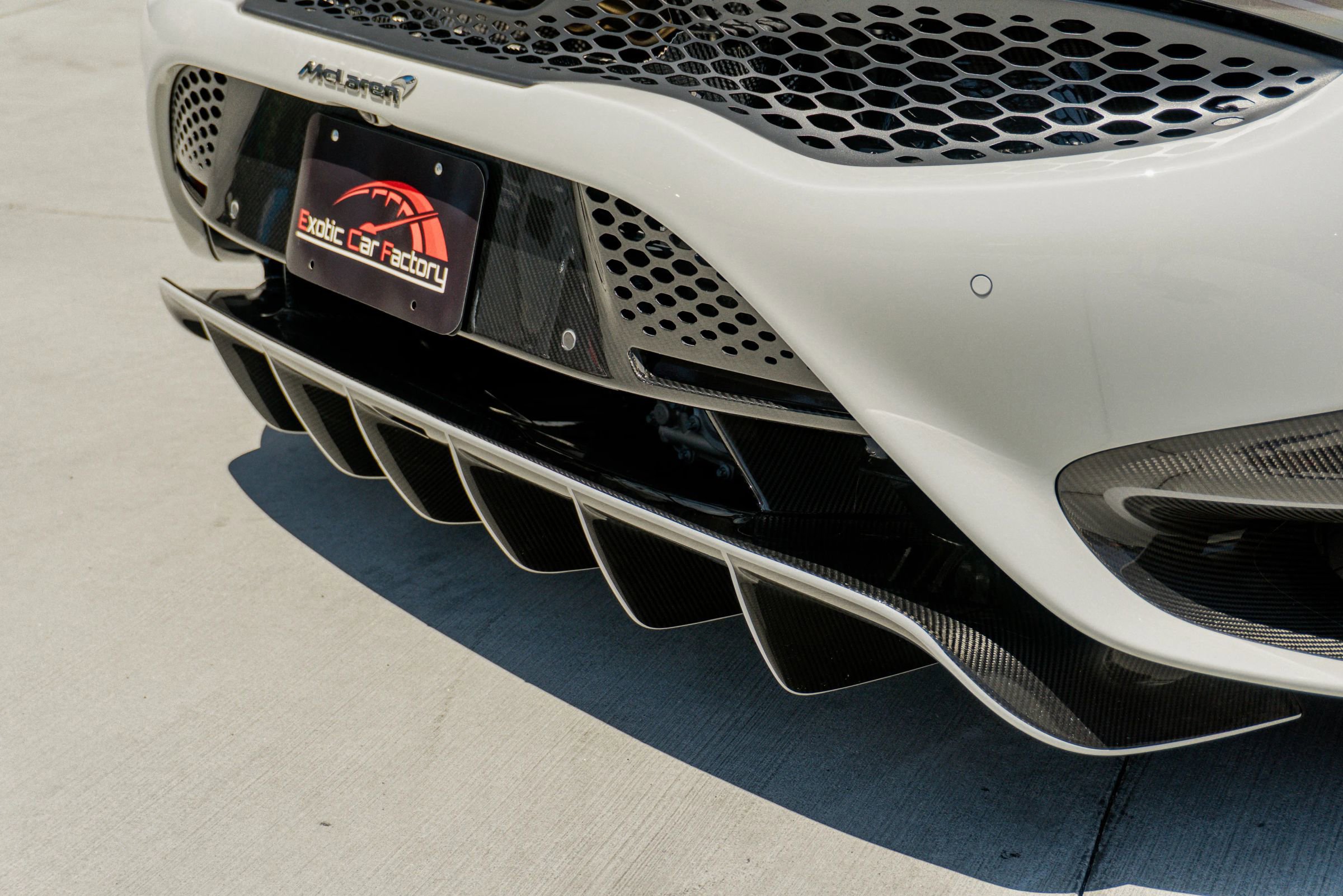 Used 2022 McLaren 765LT RWD image 49