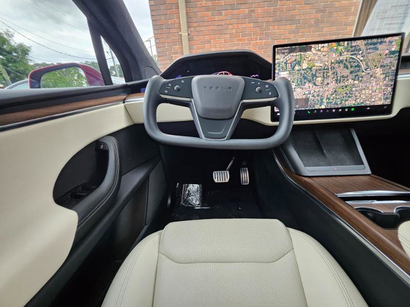 Used 2023 Tesla Model X AWD/4WD image 5