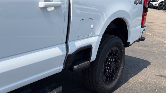 New 2026 Ford F350 XLT w/ XLT Premium Package AWD/4WD image 8