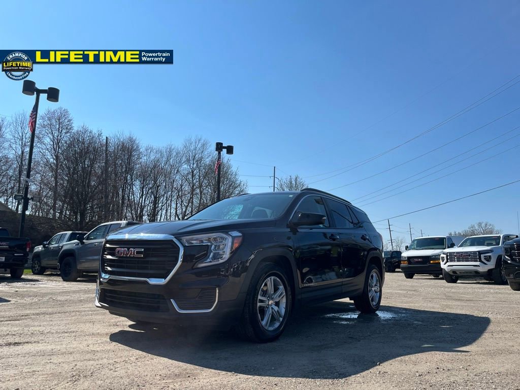 Certified 2023 GMC Terrain SLE w/ Driver Convenience Package image 2