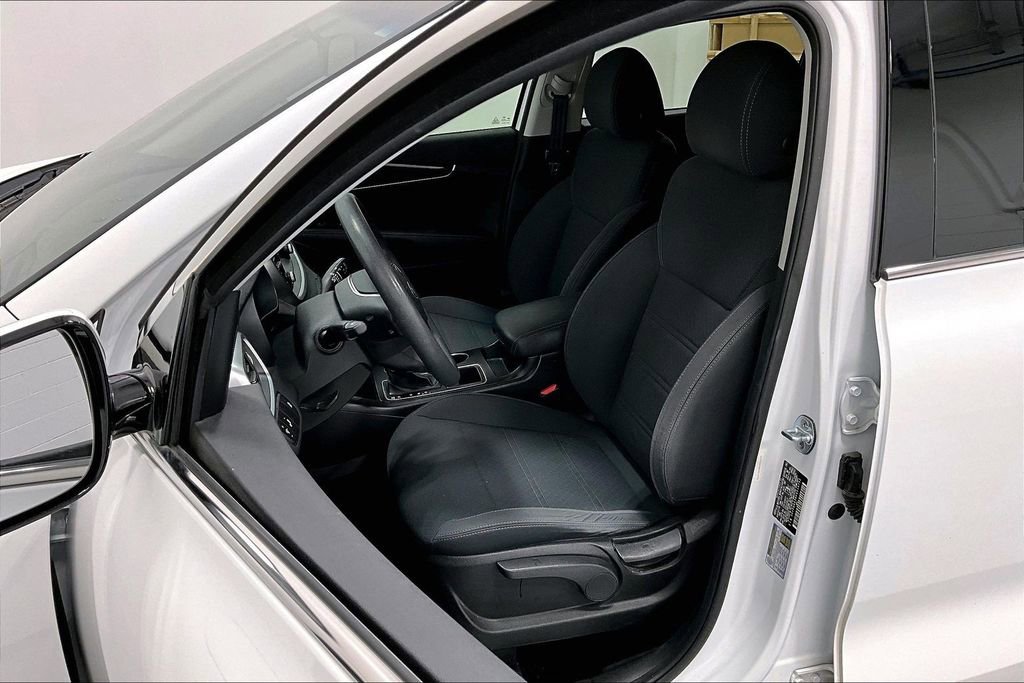 Used 2019 Kia Sorento LX image 32