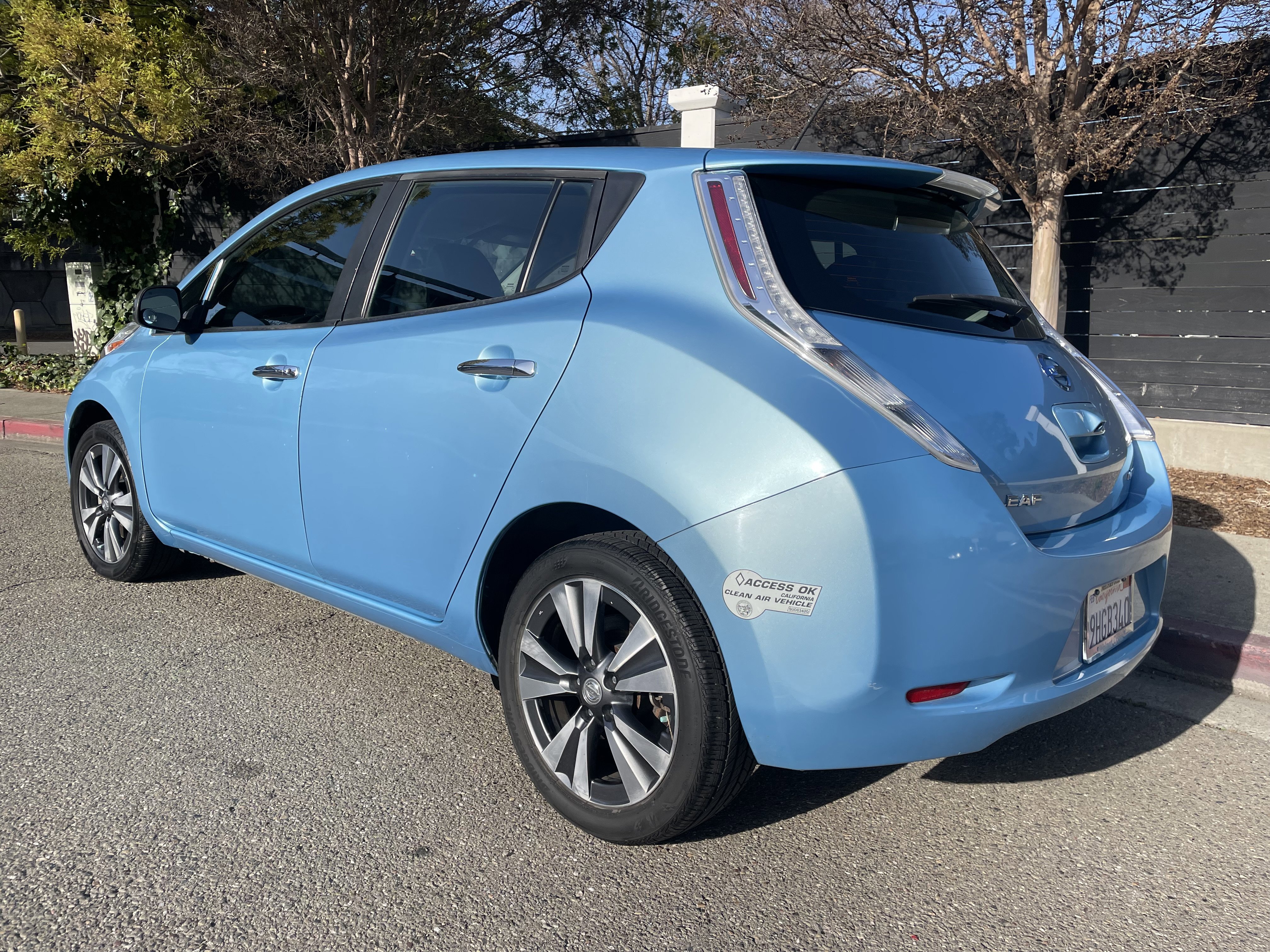Used 2015 Nissan Leaf SL image 6