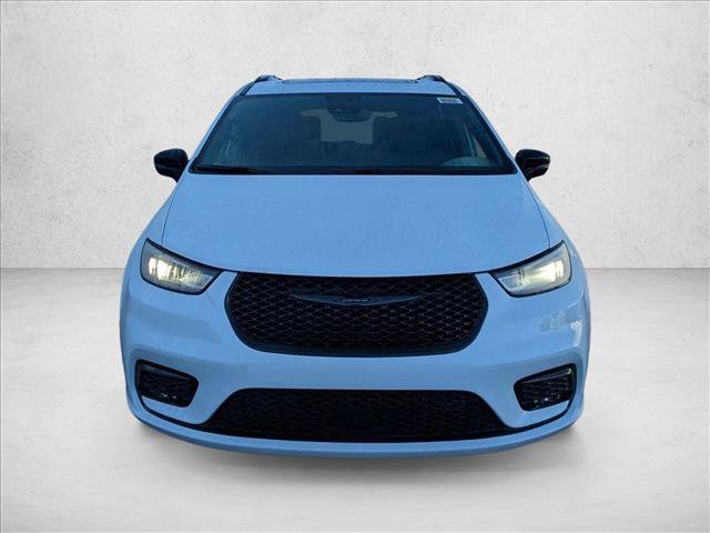 New 2026 Chrysler Pacifica Limited image 6