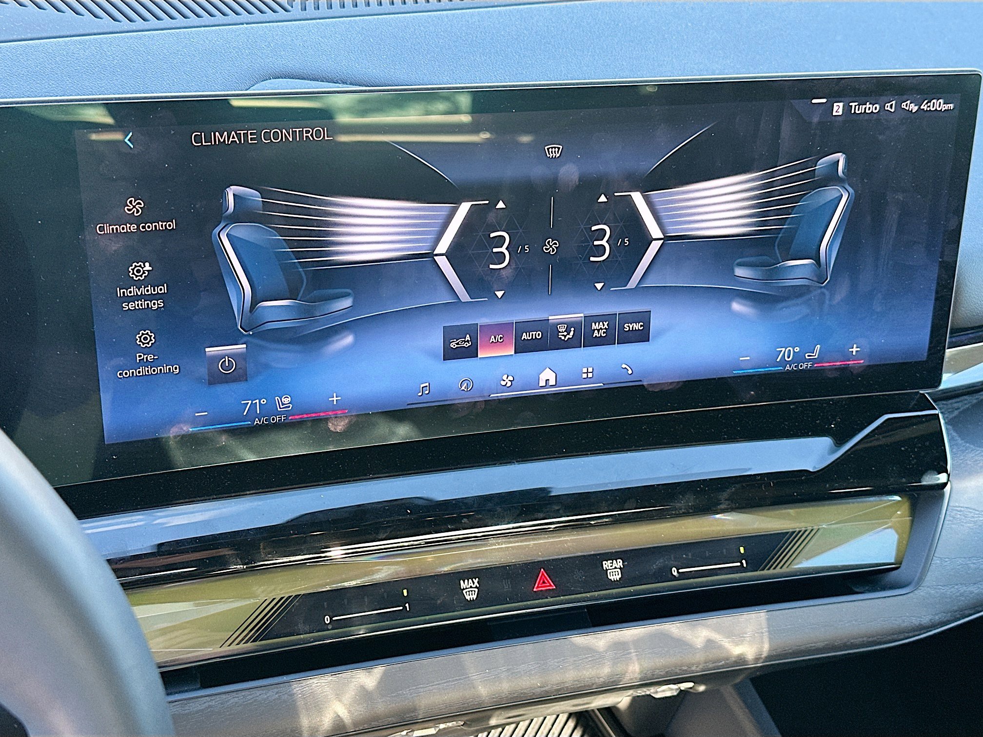 Used 2024 BMW i5 eDrive40i w/ Premium Package image 16