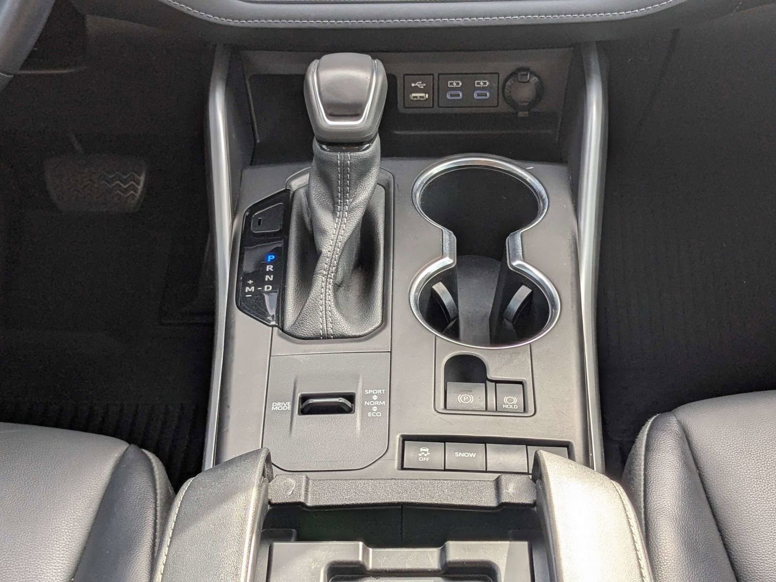 Used 2022 Toyota Highlander XLE image 19