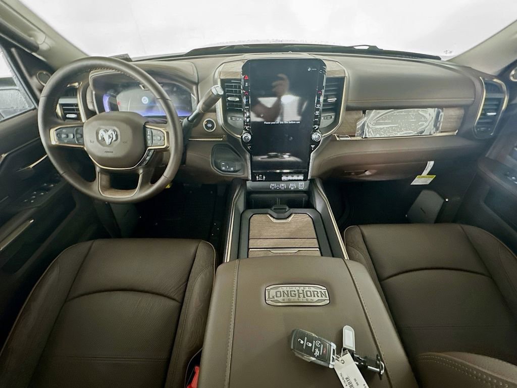 New 2026 RAM 2500 Limited w/ Towing Technology Group image 9