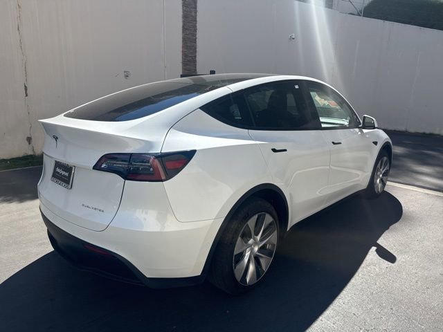Used 2020 Tesla Model Y Long Range image 7