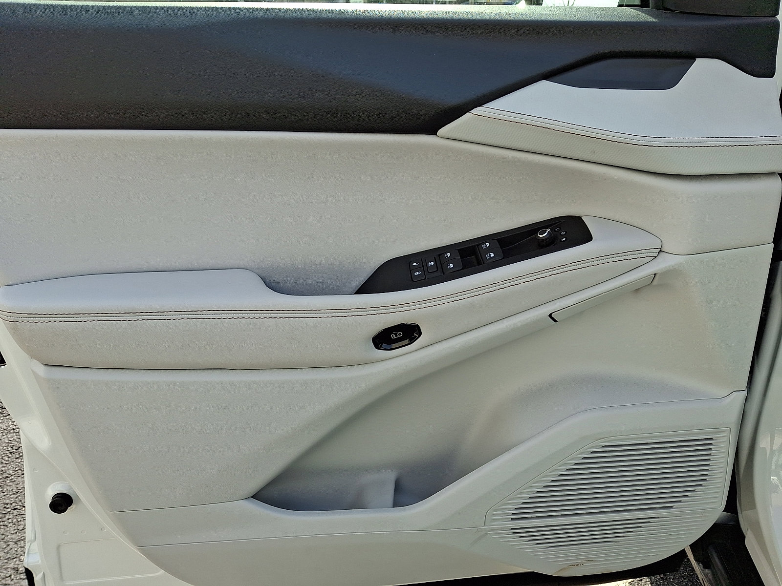 New 2026 Jeep Cherokee Limited image 8