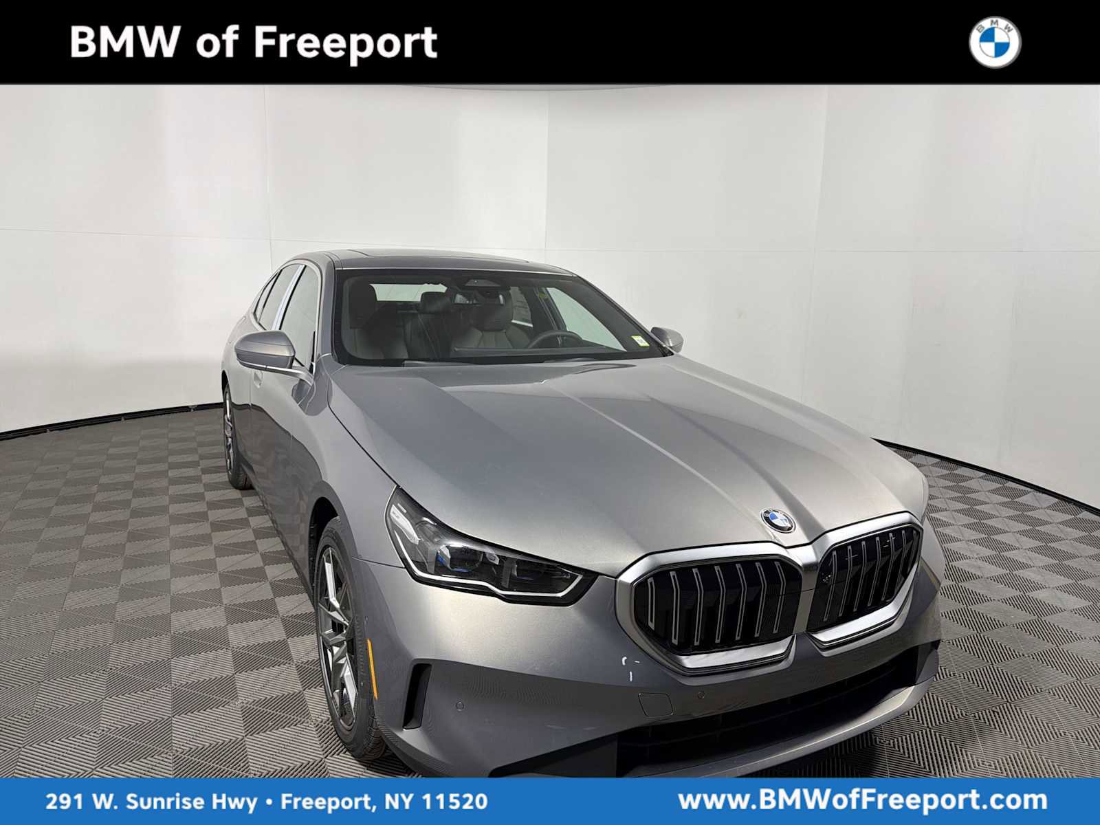 New 2026 BMW 530i xDrive w/ Convenience Package