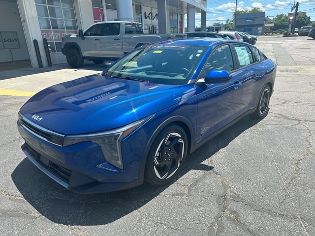 Certified 2025 Kia K4 EX FWD image 11