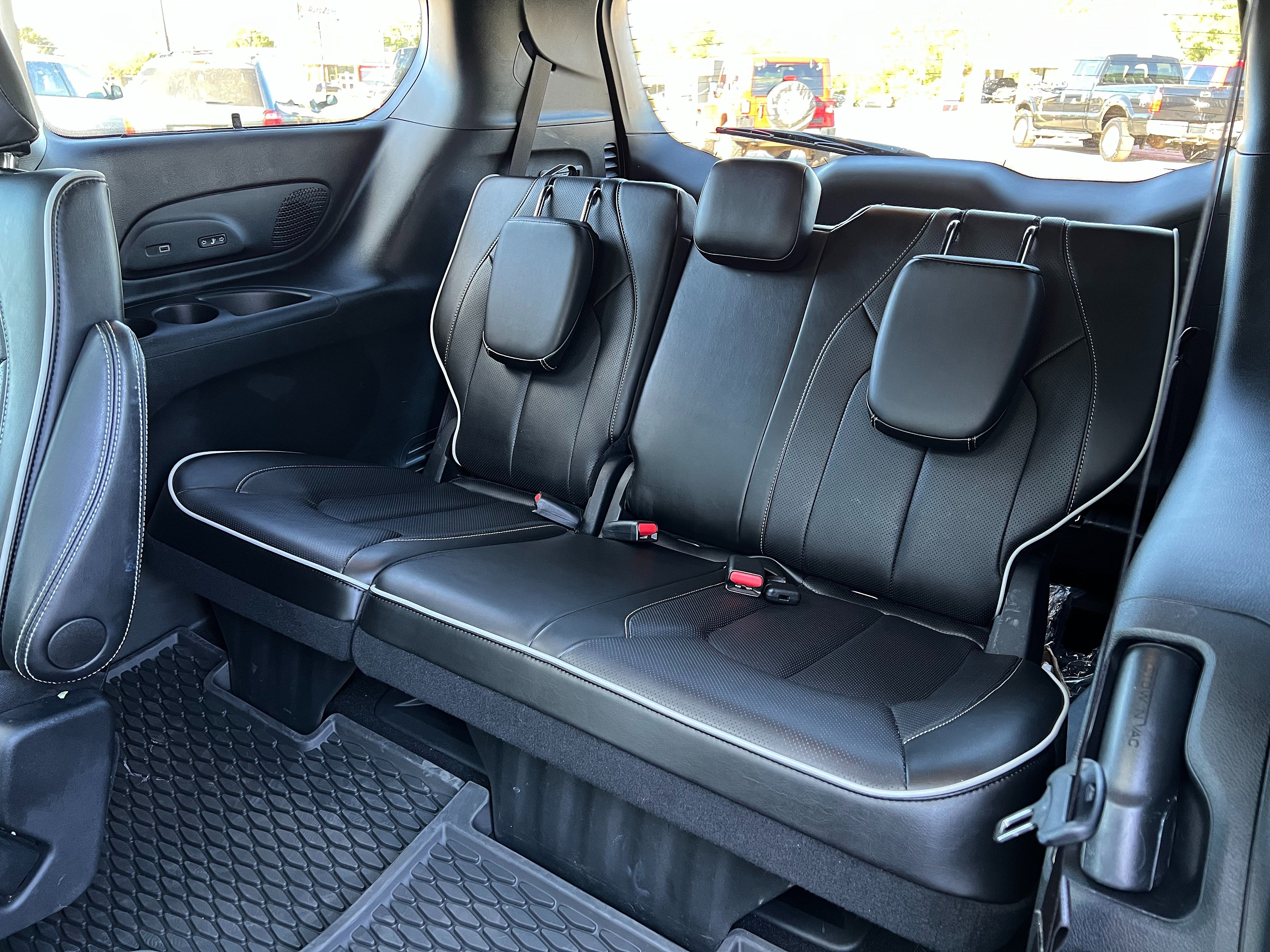 Used 2024 Chrysler Pacifica Limited w/ Uconnect Theater Family Group AWD/4WD image 22