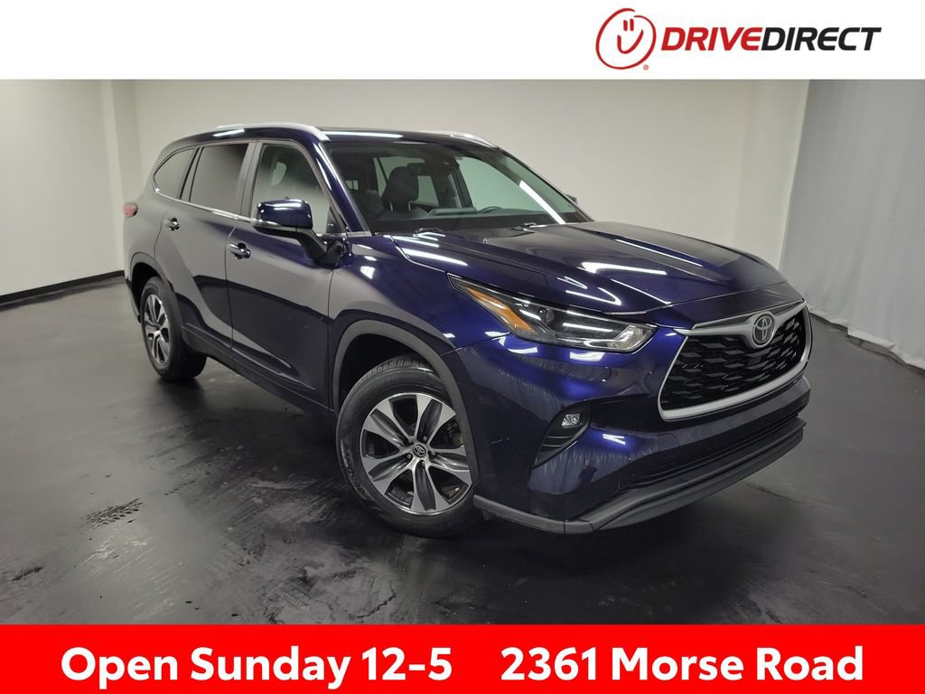 Used 2023 Toyota Highlander XLE