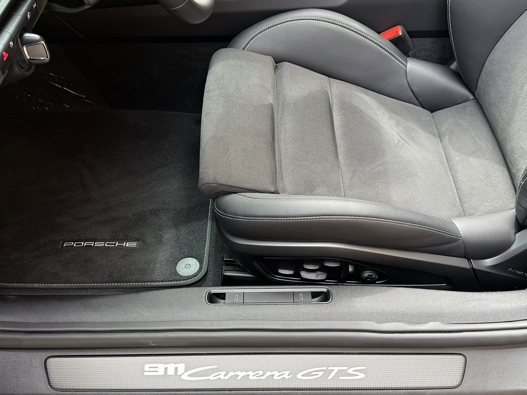 Certified 2023 Porsche 911 Carrera GTS image 19