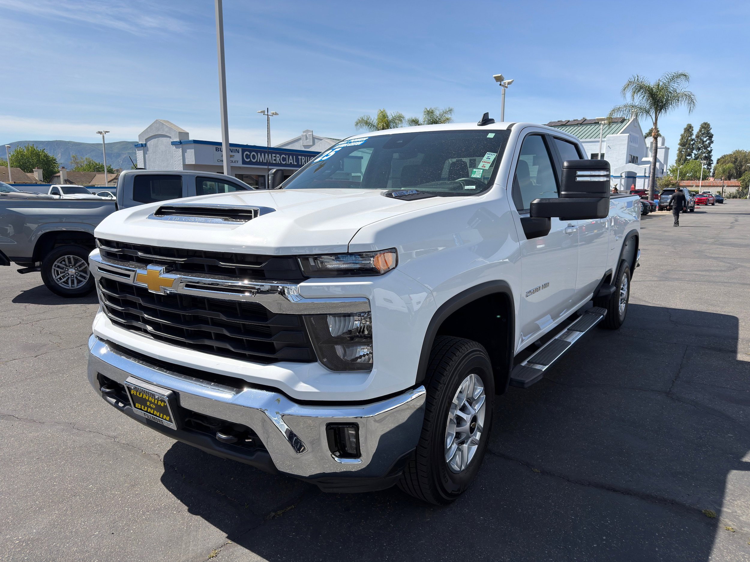 Used 2025 Chevrolet Silverado 2500 LT w/ Convenience Package AWD/4WD image 4