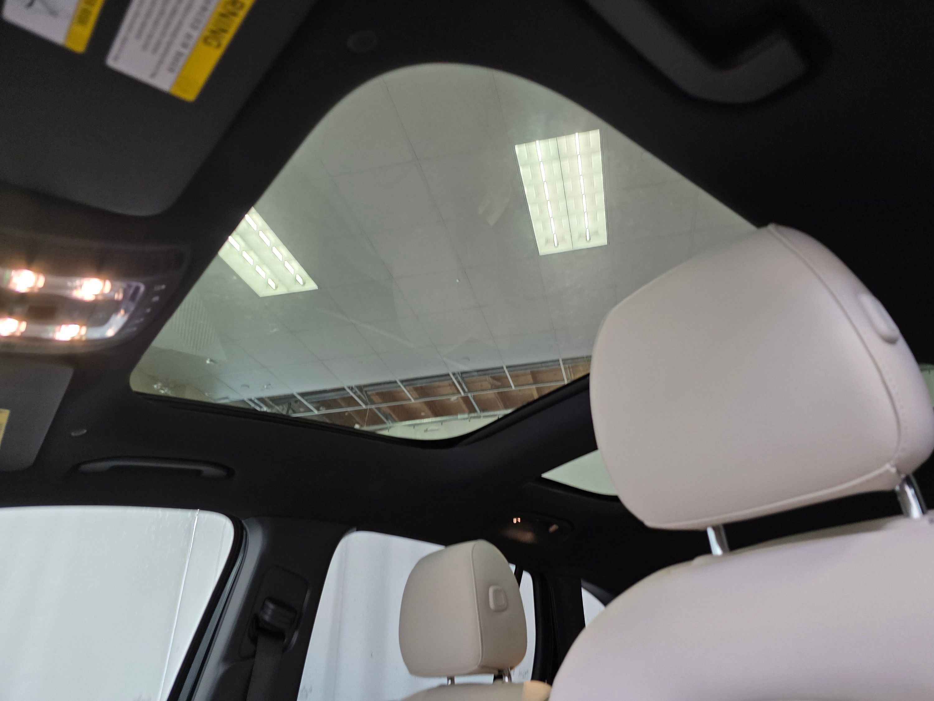 Used 2025 Mercedes-Benz GLA 250 4MATIC image 33