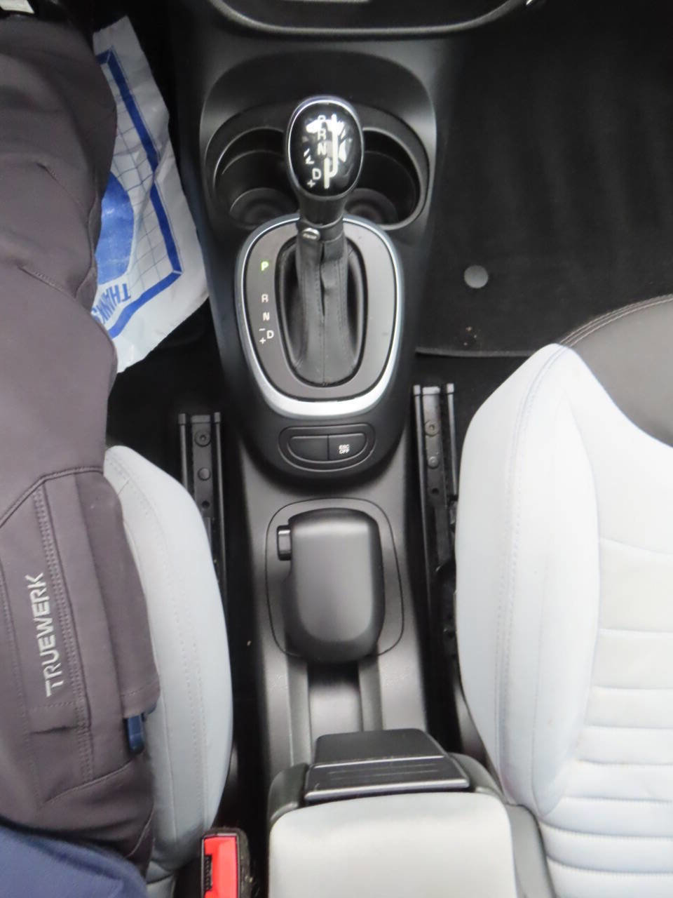 Used 2014 FIAT 500L Easy w/ Popular Equipment Group image 49