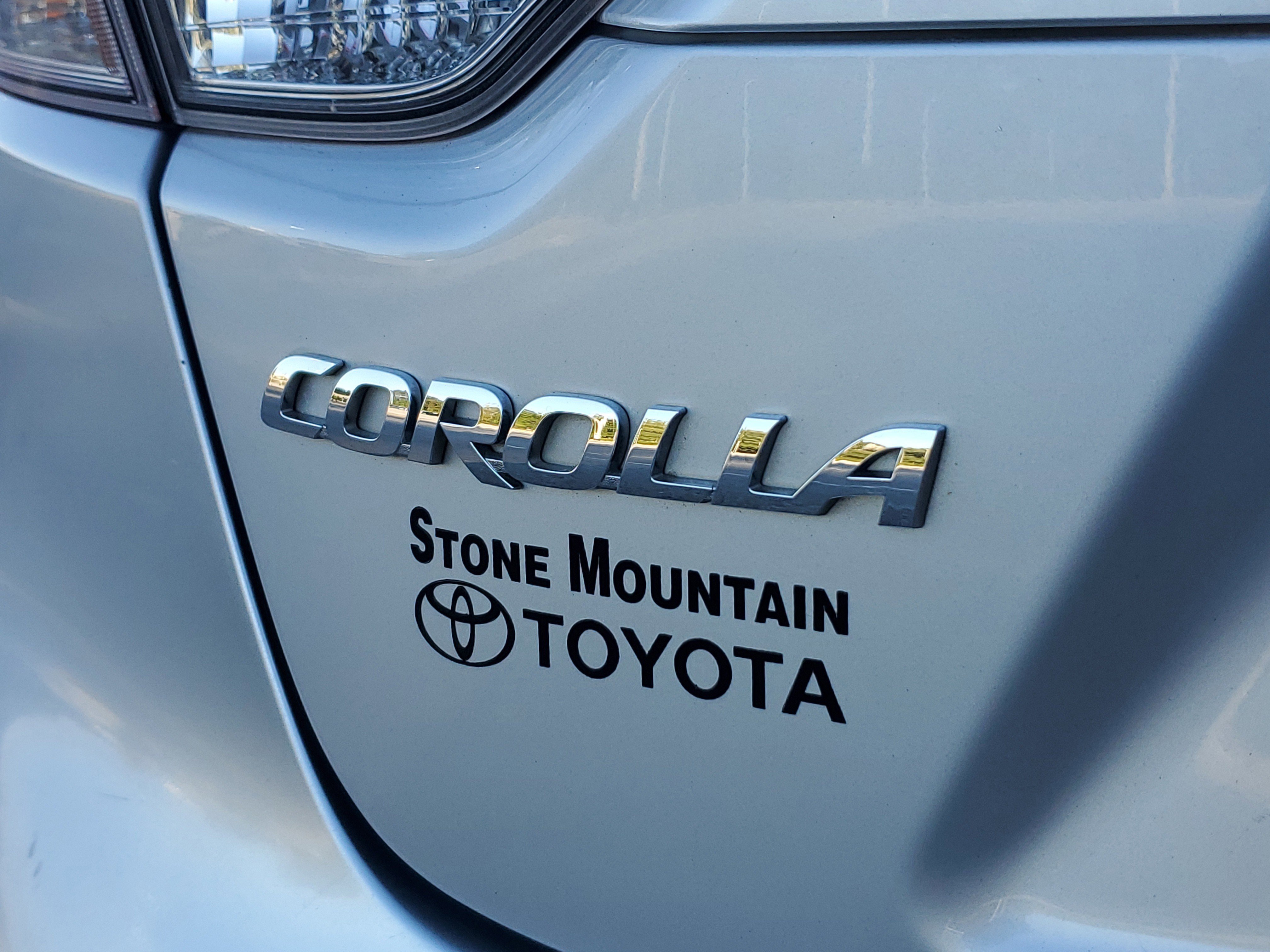 Used 2020 Toyota Corolla LE image 8