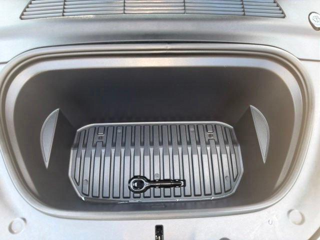 Used 2023 Tesla Model Y Long Range AWD/4WD image 12