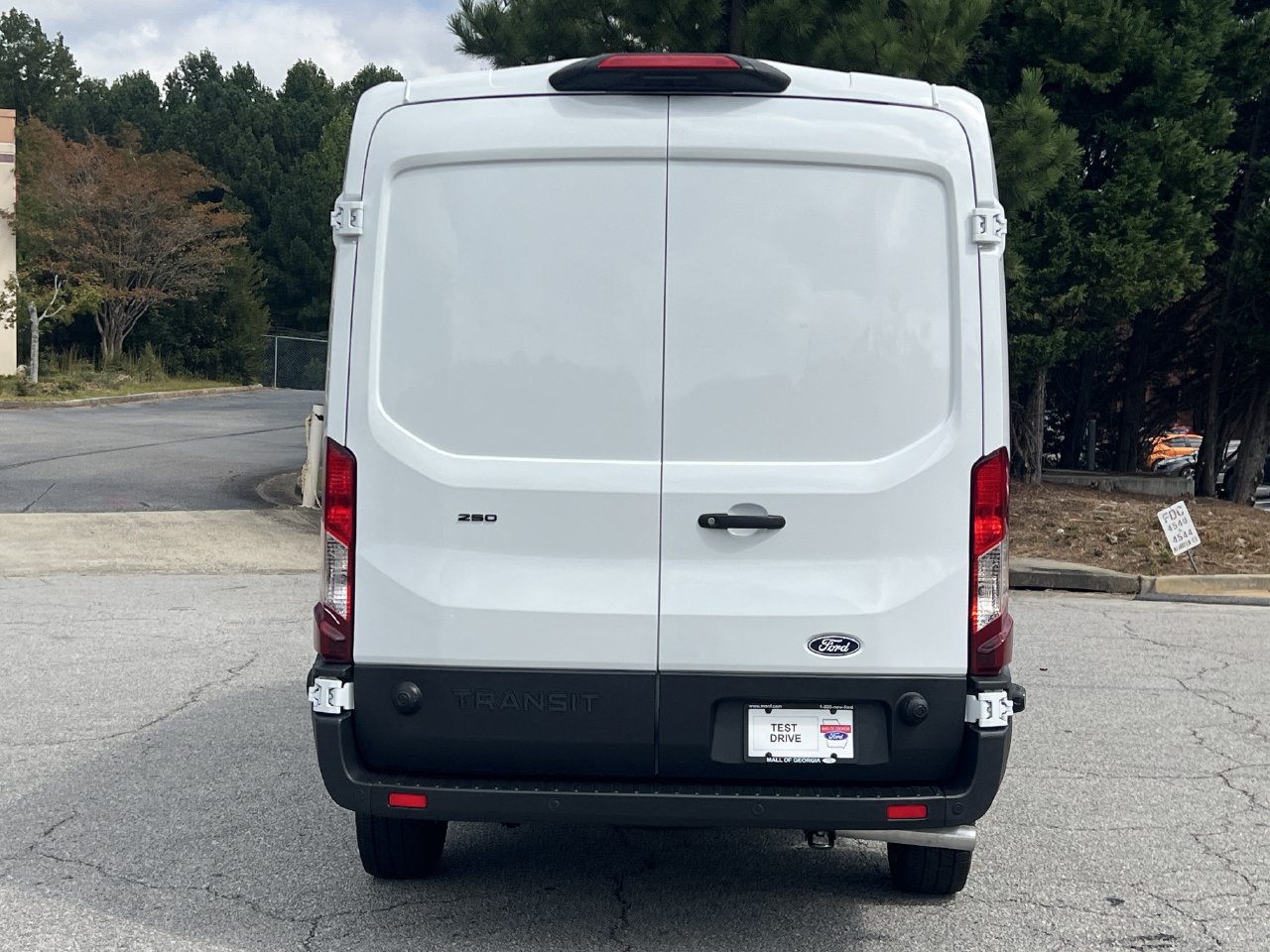 New 2027 Ford Transit 250 148 Medium Roof w/ Load Area Protection Package RWD image 23