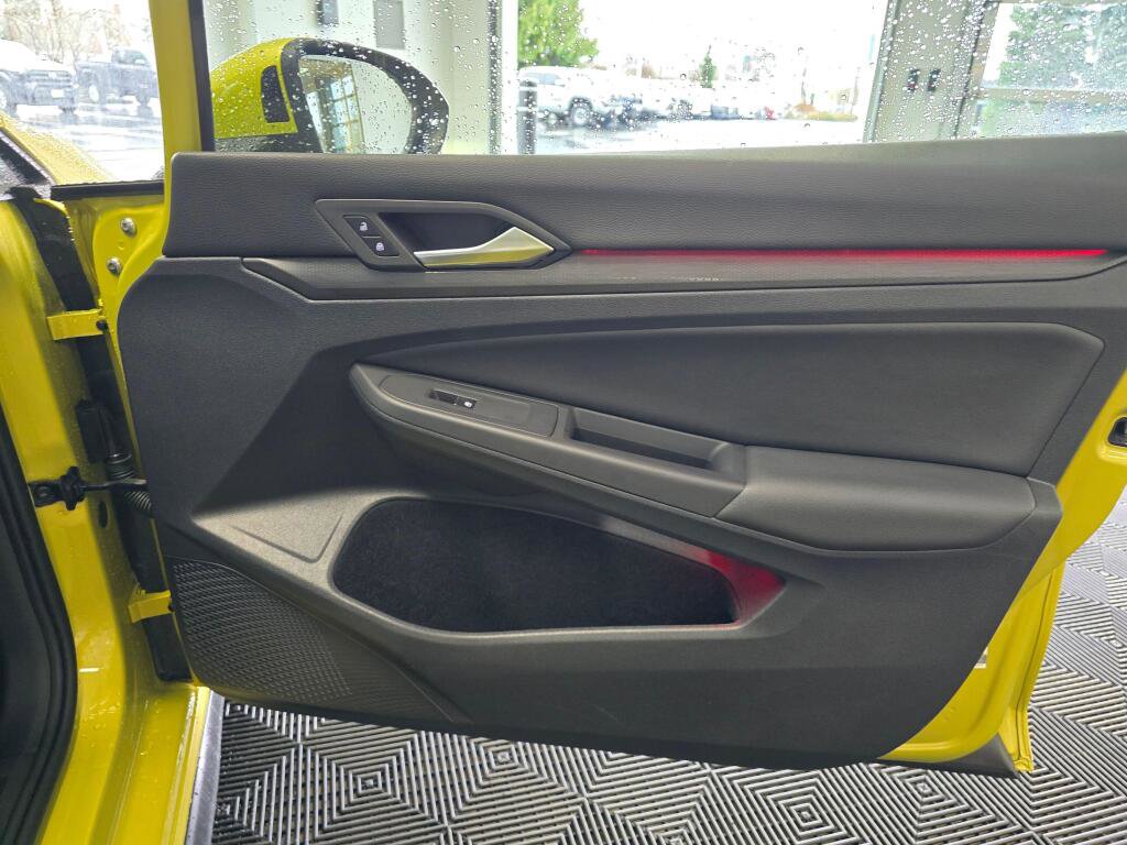 Used 2022 Volkswagen GTI Autobahn image 43