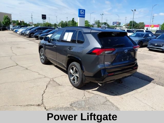 Used 2023 Toyota RAV4 SE w/ Weather & Moonroof Package AWD/4WD image 7