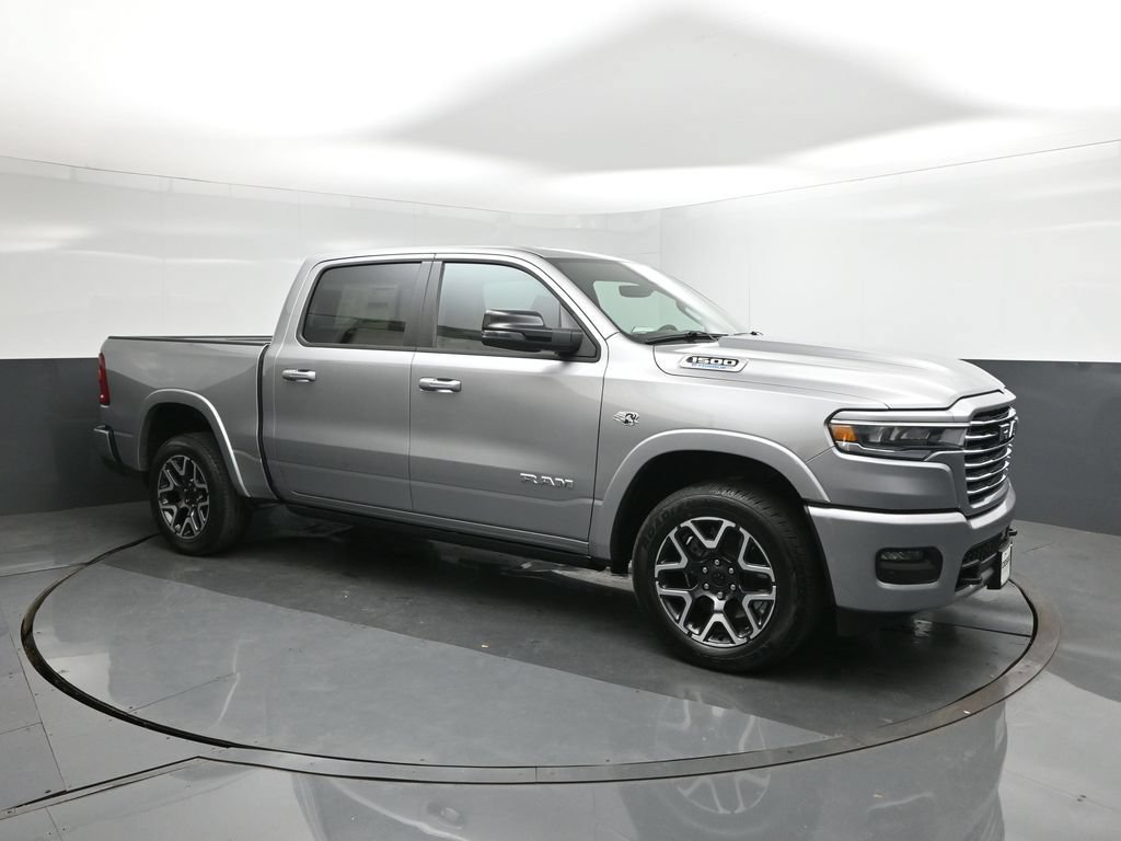 New 2026 RAM 1500 Laramie AWD/4WD image 17