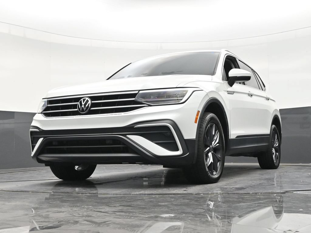 Used 2023 Volkswagen Tiguan SE FWD image 27