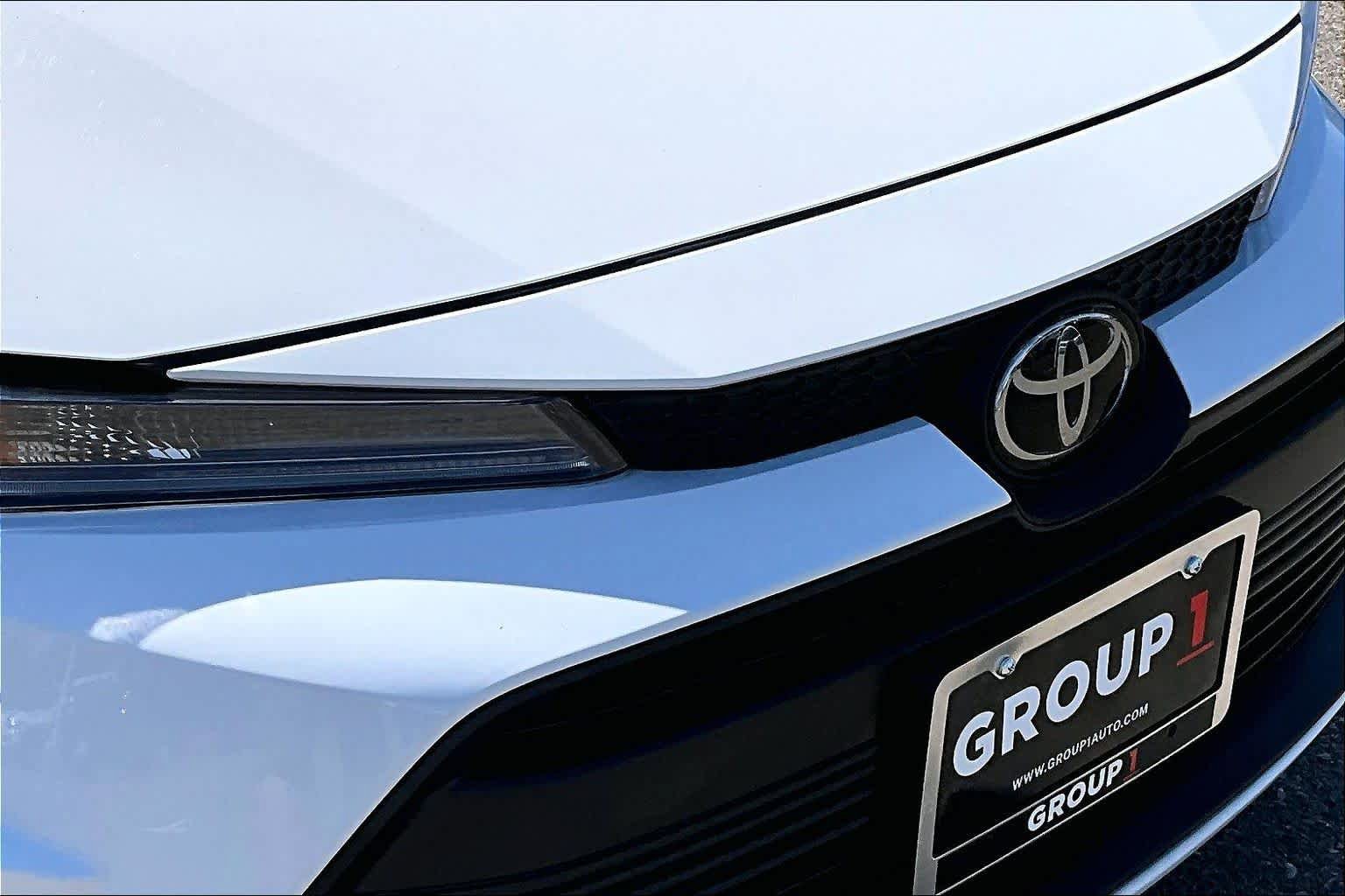 Used 2024 Toyota Corolla LE FWD image 29