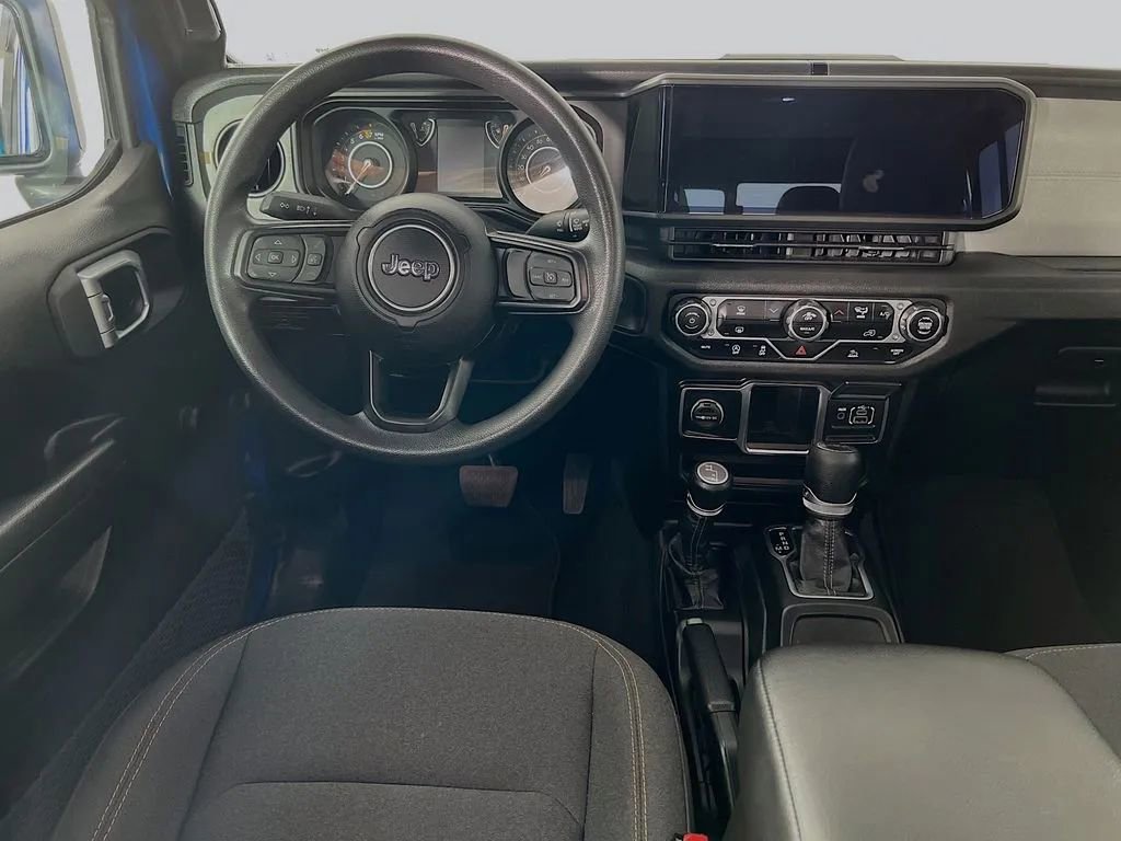 Used 2024 Jeep Gladiator Sport AWD/4WD image 21