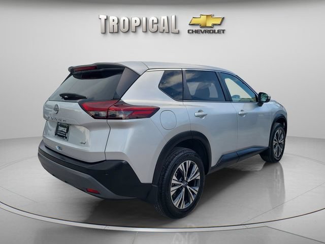 Used 2023 Nissan Rogue SV FWD image 5