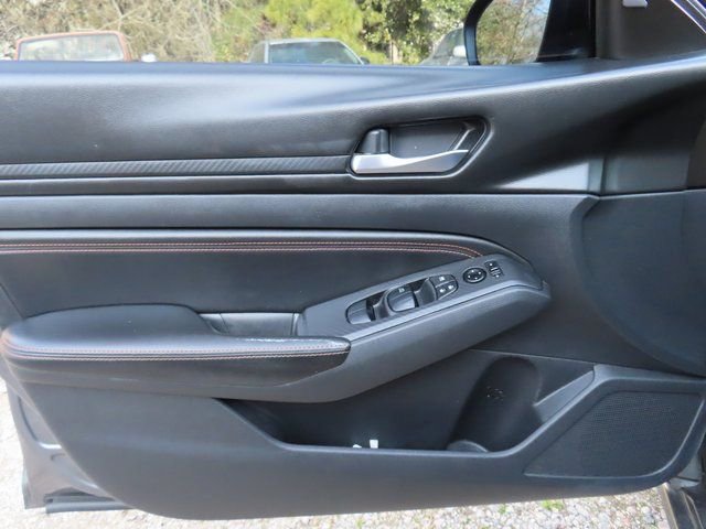 Used 2020 Nissan Altima 2.5 SR w/ Premium Package image 21