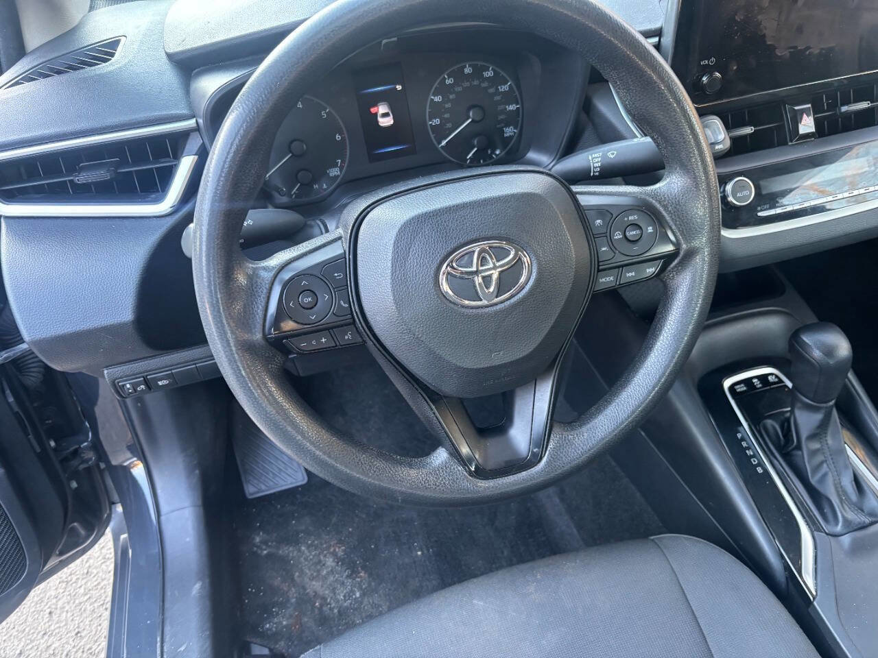 Used 2023 Toyota Corolla LE image 26
