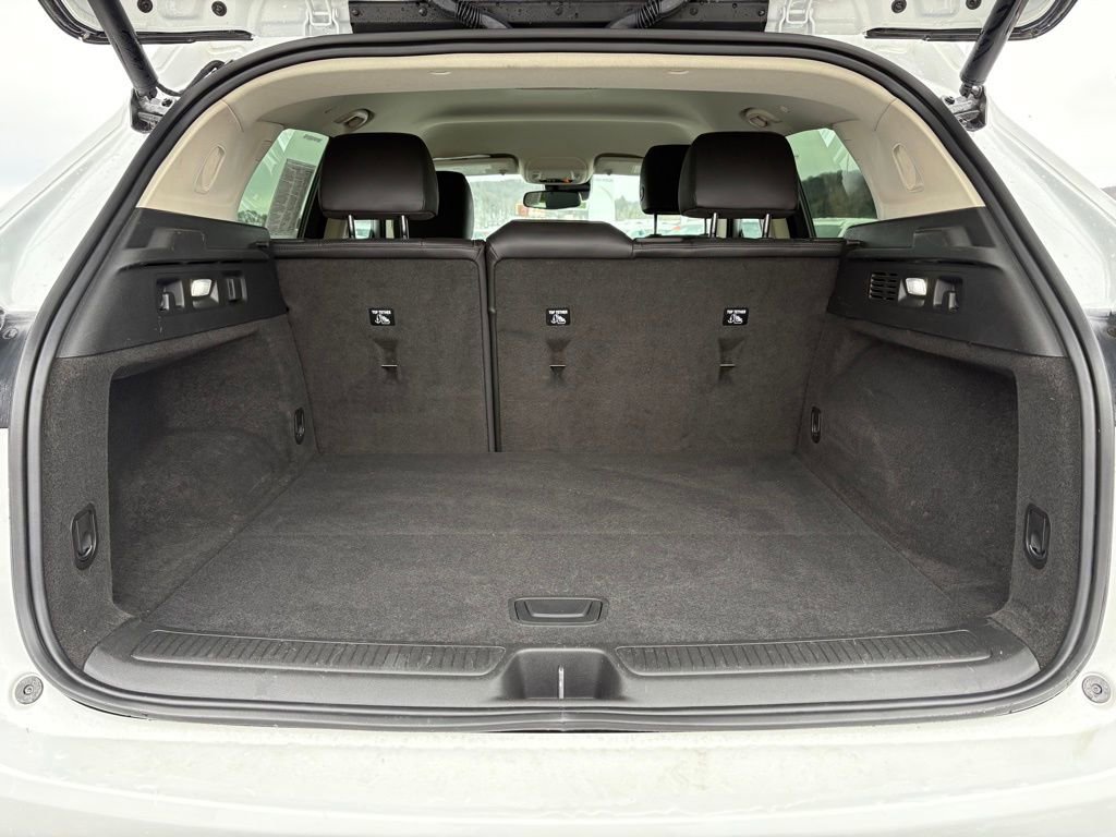 Used 2023 Buick Envision Essence image 6