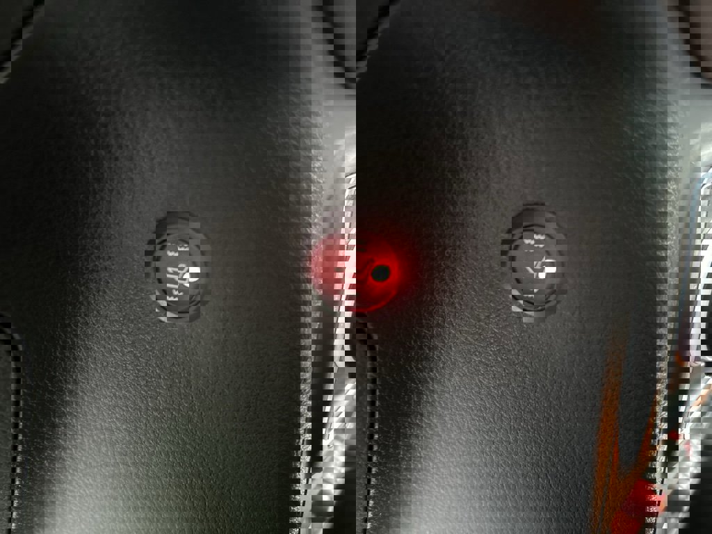 Used 2025 Jeep Wrangler Unlimited Rubicon image 25