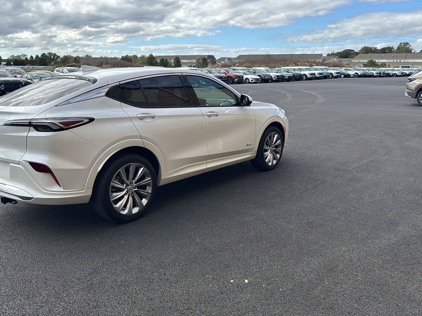 Used 2025 Buick Envista Avenir FWD image 8