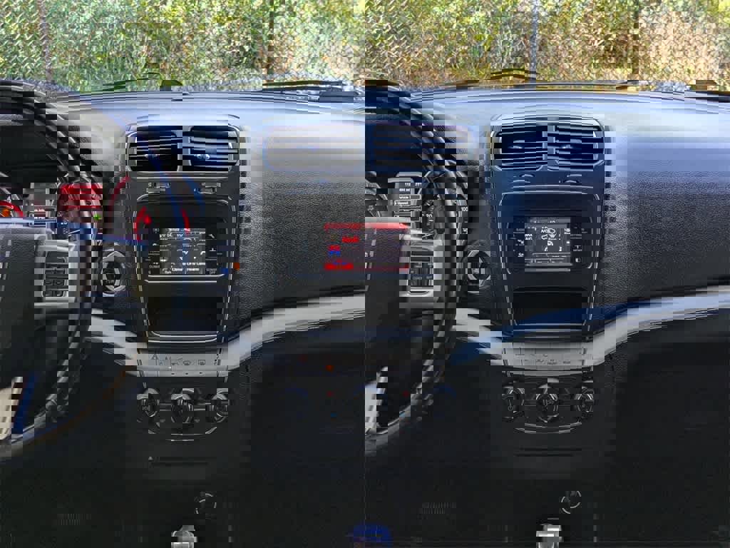 Used 2016 Dodge Journey SE w/ Flexible Seating Group image 20