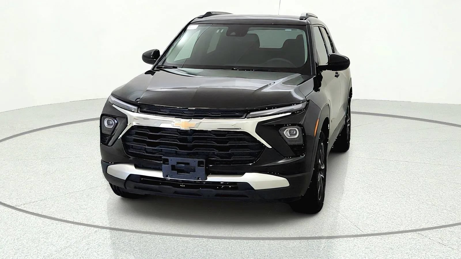 Used 2025 Chevrolet TrailBlazer LT AWD/4WD image 2
