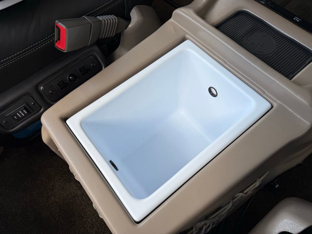 New 2025 GMC Savana 2500 w/ Driver Convenience Package image 27