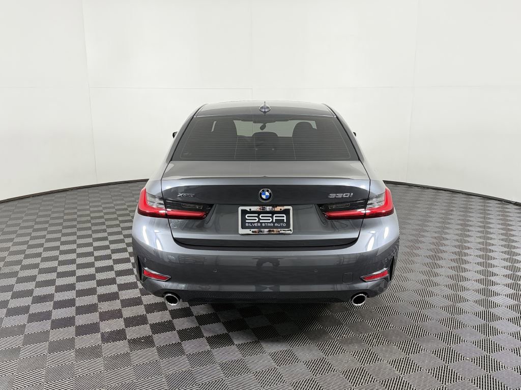Used 2019 BMW 330i xDrive Sedan w/ Convenience Package image 4