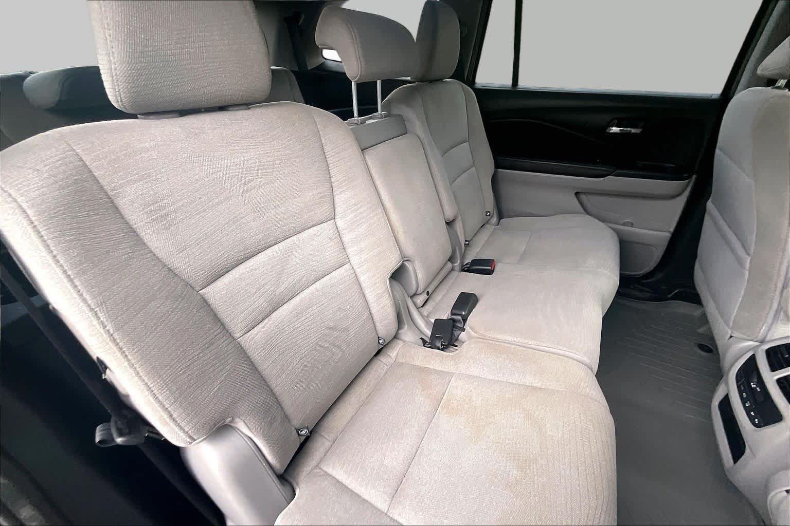 Used 2017 Honda Pilot EX image 34