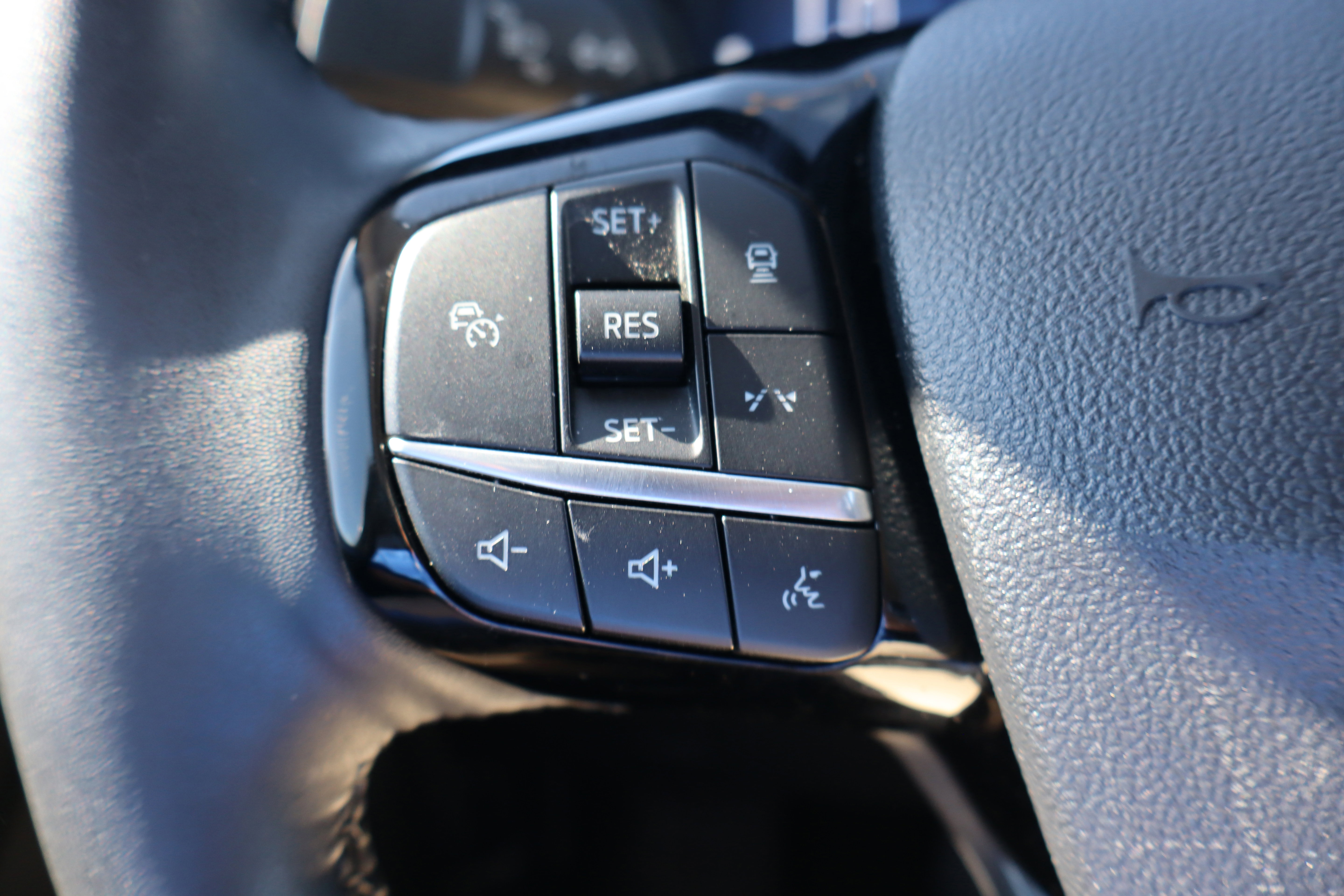 Used 2023 Ford Escape Active w/ Tech Pack #2 image 16