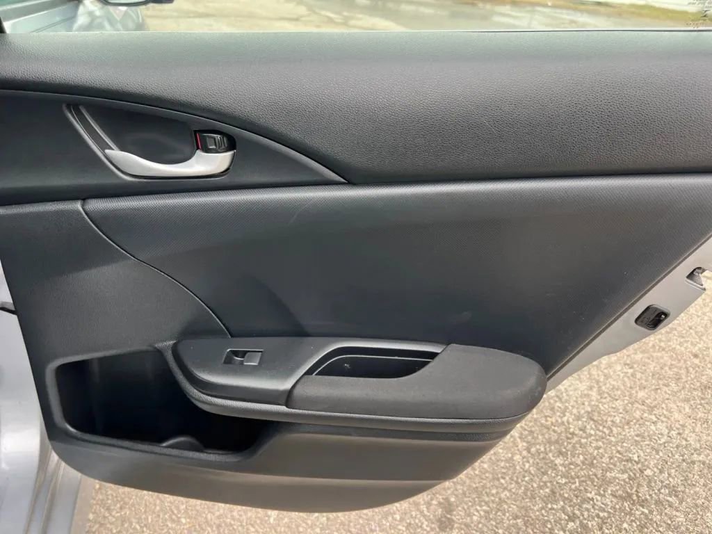 Used 2018 Honda Civic EX image 15